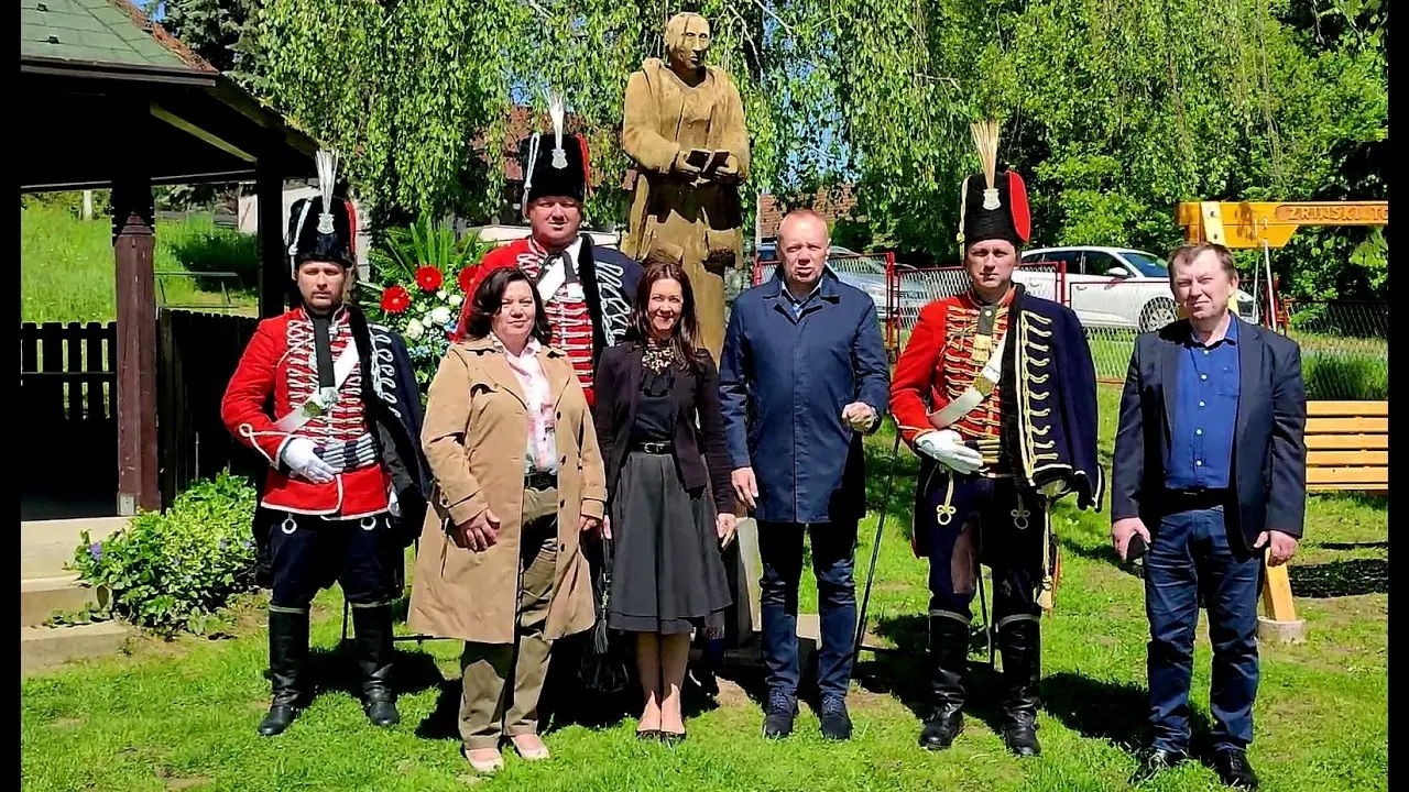 "Navik on živi ki zgine pošteno!"